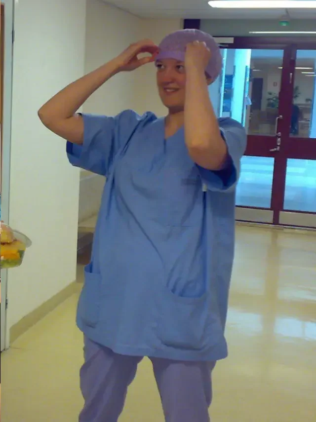 Fysioterapeutti ja osteopaatti Valeria Zlatorunskaja opintojensa aikana – omistautuminen KivutPois.fi:n laadun takana. Fysioterapeutti ja osteopaatti Valeria Zlatorunskaja opintojensa aikana – omistautuminen KivutPois.fi:n laadun takana.